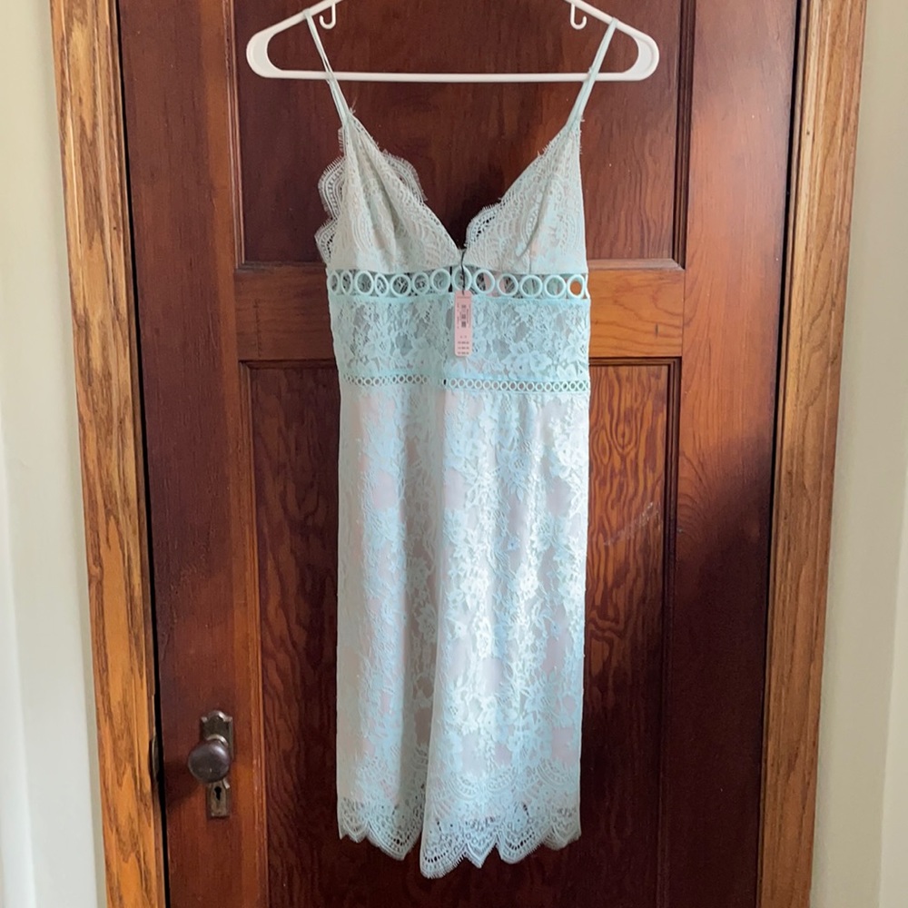 NWT VS Small Lace blue/cream Night Gown